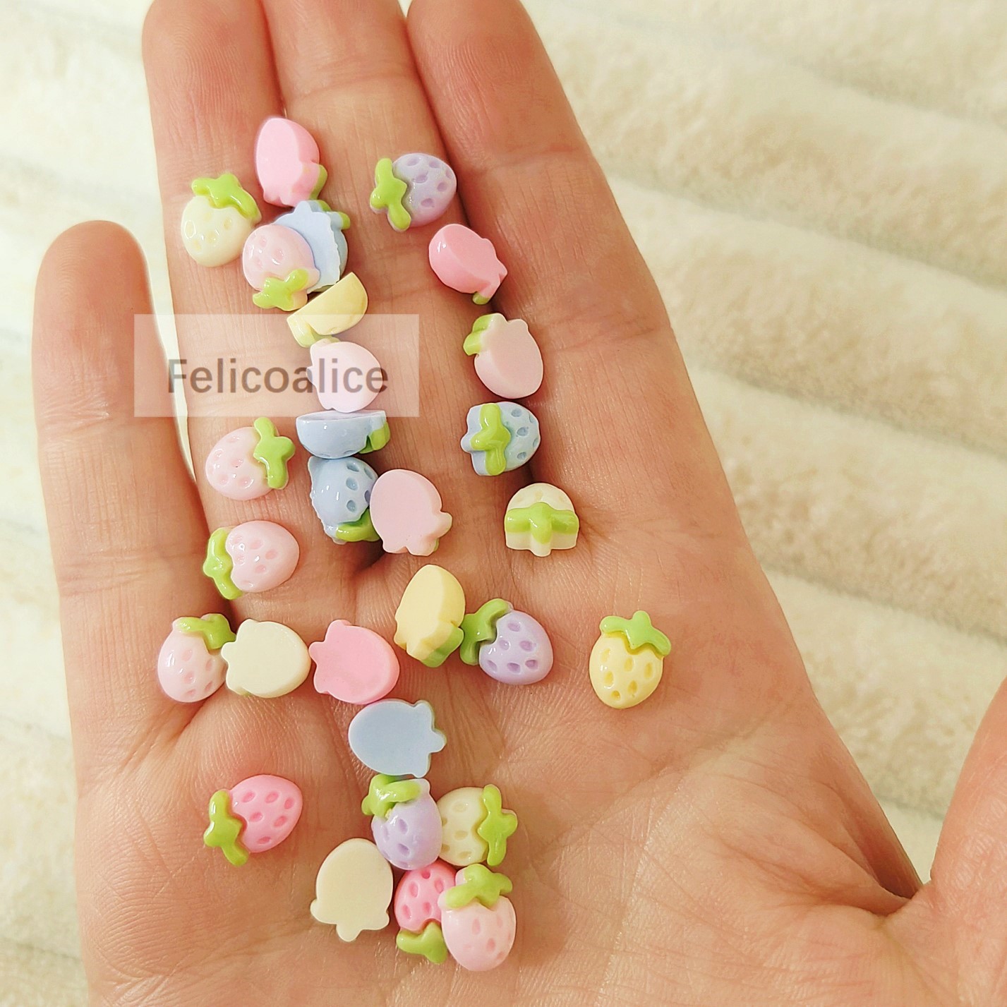 30Pcs New Cute Resin Mini Smal - Flower Preservation Resin review and price